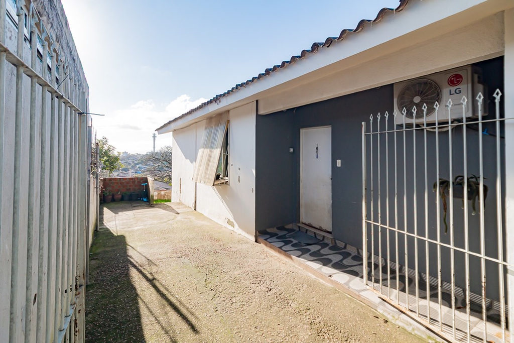 Casa em Condomínio para venda no bairro Santa Tereza em Porto Alegre