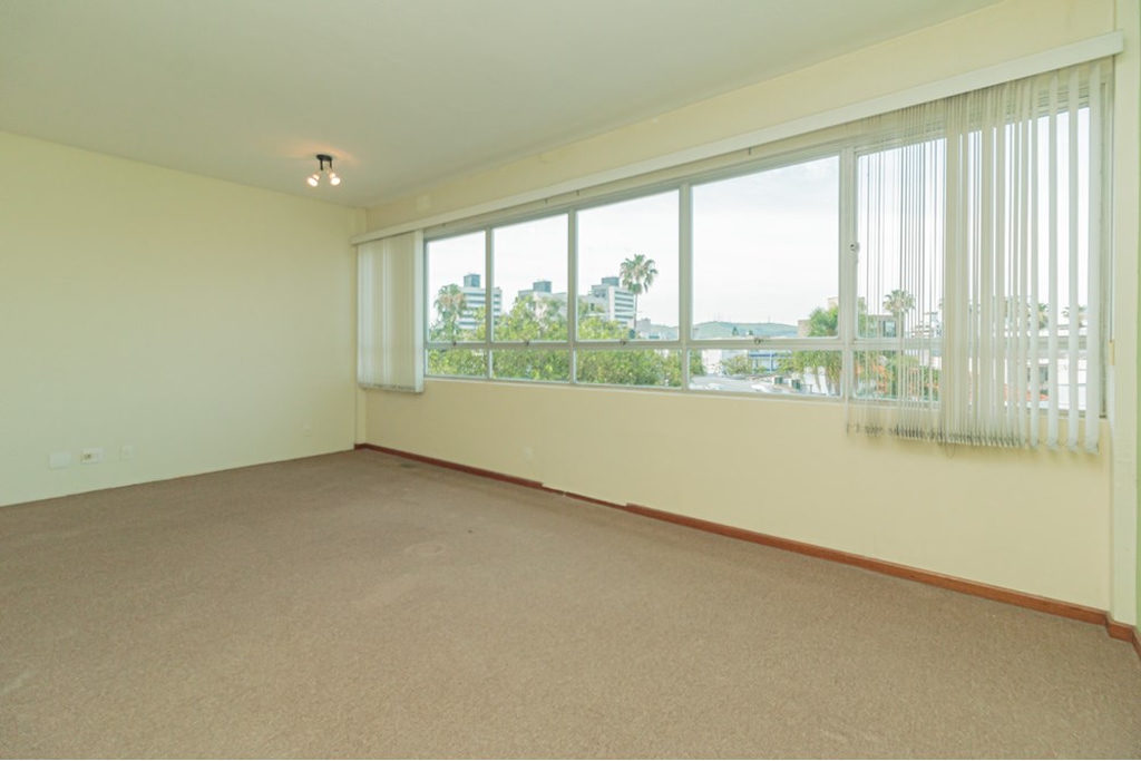 Sala para venda no bairro Petrópolis em Porto Alegre