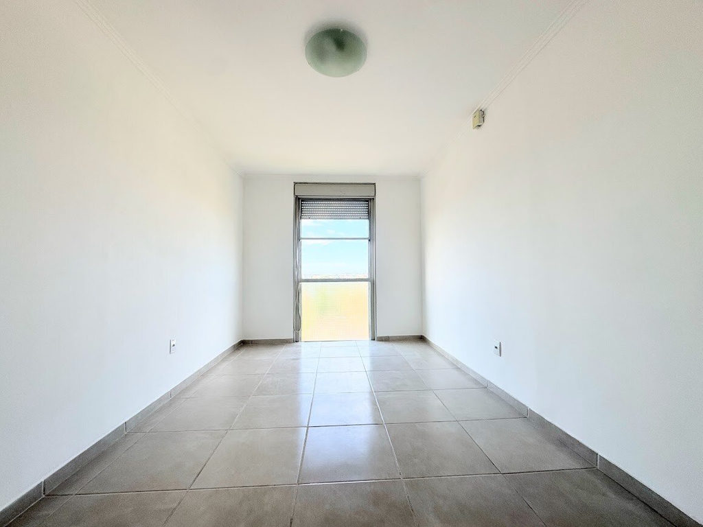 Apartamento para venda no bairro Humaitá em Porto Alegre