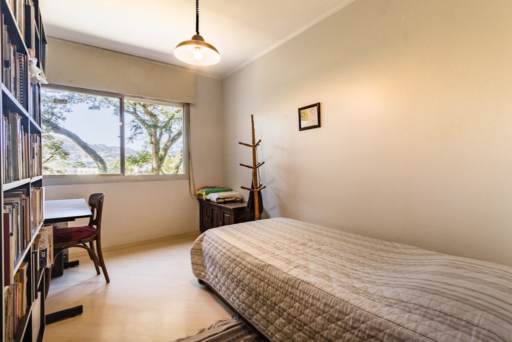 Apartamento para venda no bairro Teresópolis em Porto Alegre