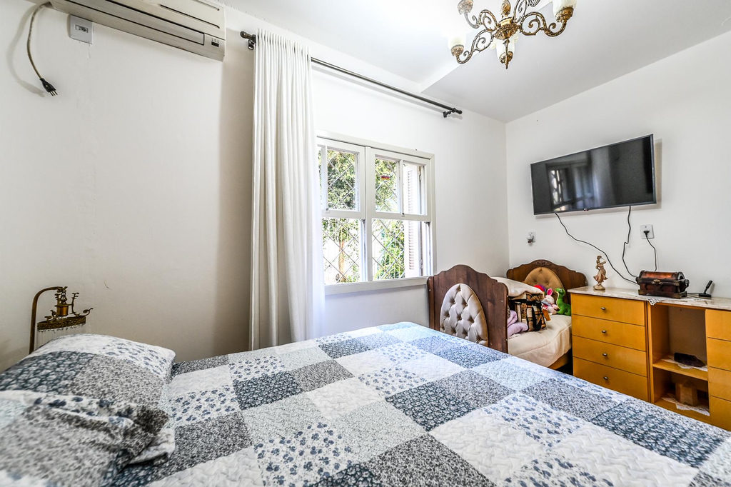 Casa para venda no bairro Menino Deus em Porto Alegre