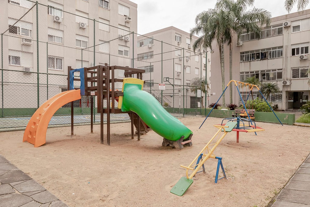 Apartamento para venda no bairro Vila Ipiranga em Porto Alegre