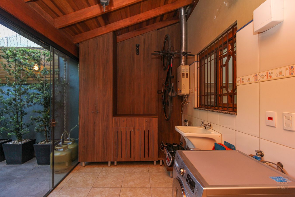 Casa para venda no bairro Hípica em Porto Alegre