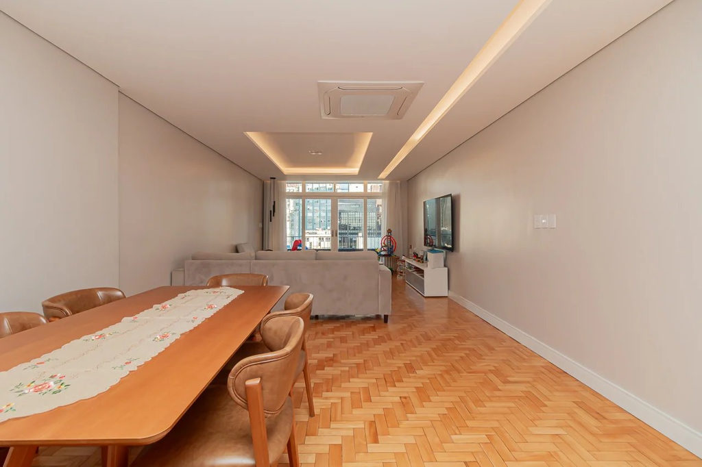 Apartamento para venda no bairro Centro Histórico em Porto Alegre