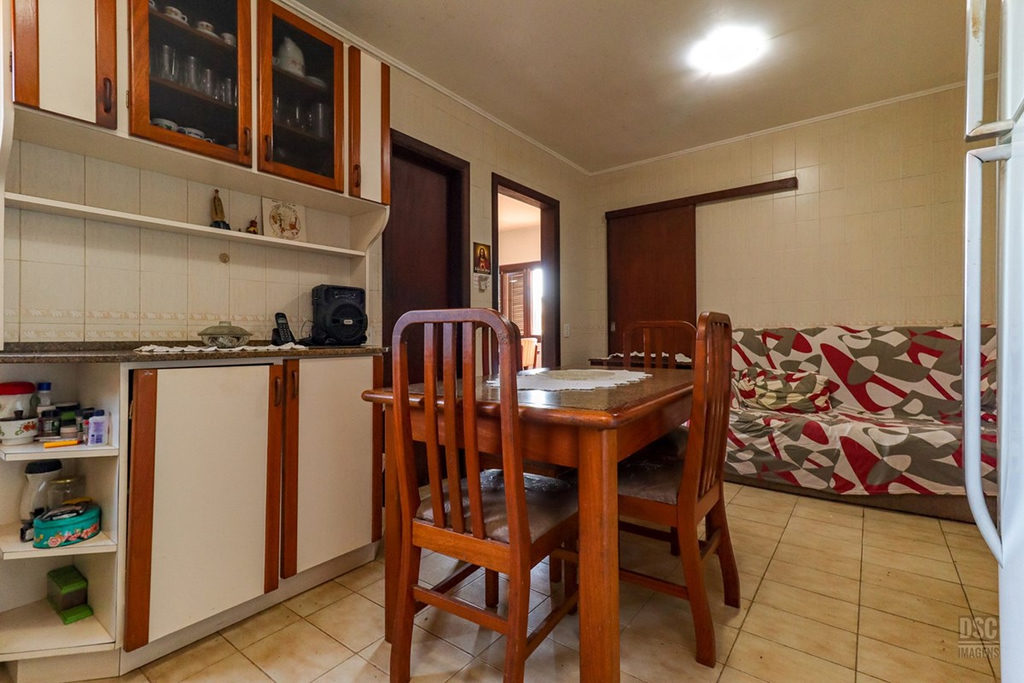Casa para venda no bairro Santo Antônio em Porto Alegre