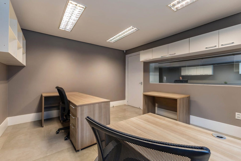 Edifício Comercial para venda no bairro Três Figueiras em Porto Alegre