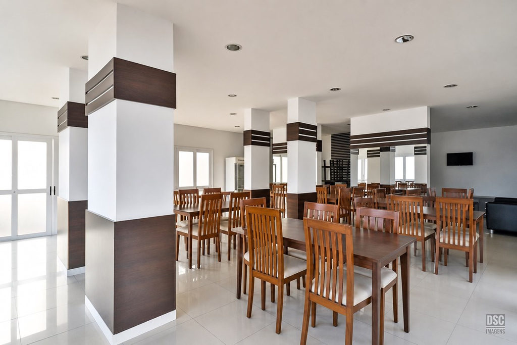 Apartamento para venda no bairro Vila Ipiranga em Porto Alegre