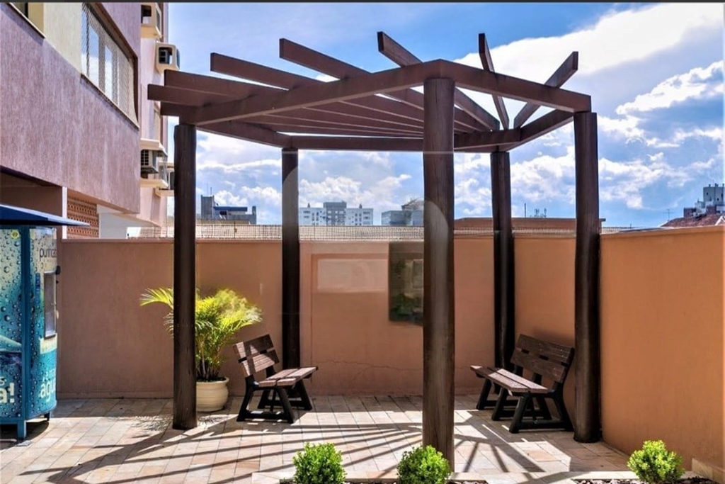 Apartamento para venda no bairro Vila Ipiranga em Porto Alegre
