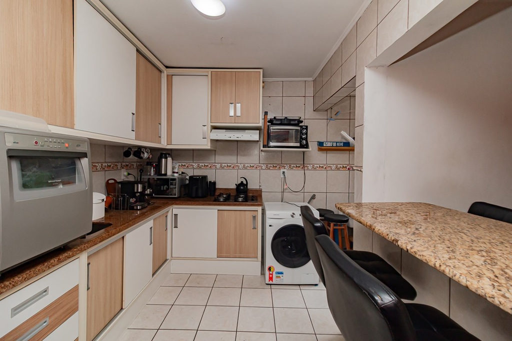 Apartamento para venda no bairro Passo da Areia em Porto Alegre
