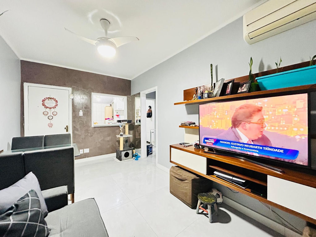 Apartamento para venda no bairro Medianeira em Porto Alegre