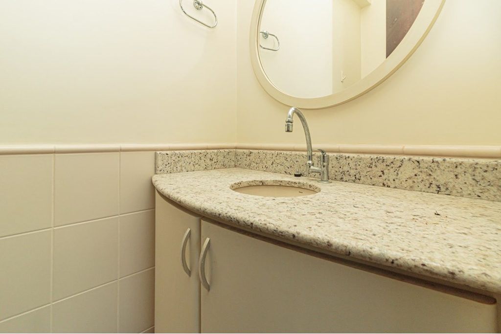 Sala para venda no bairro Petrópolis em Porto Alegre
