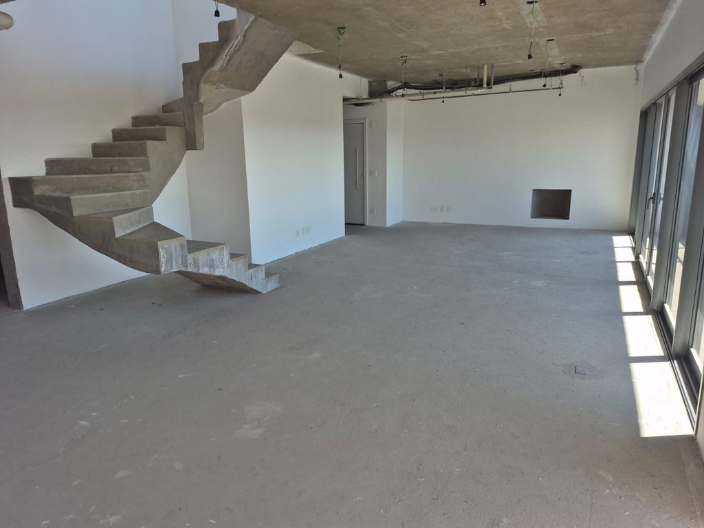 Cobertura Duplex para venda no bairro Jardim Europa em Porto Alegre