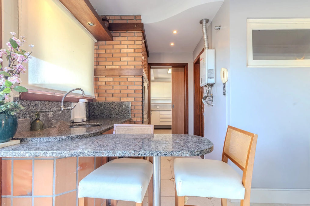 Casa para venda no bairro Jardim São Pedro em Porto Alegre
