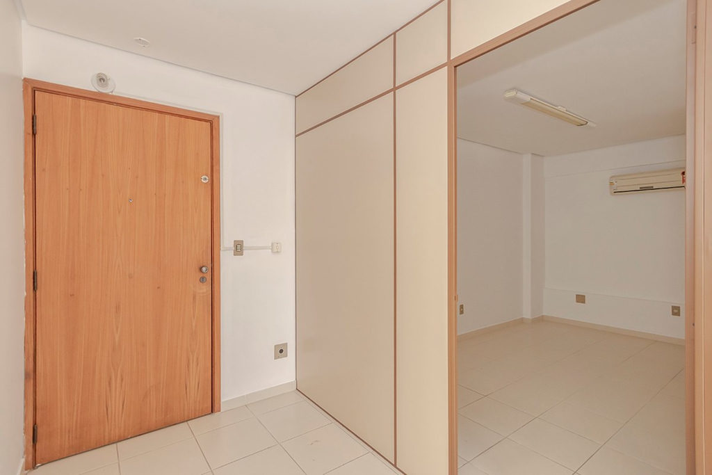 Sala para venda no bairro Floresta em Porto Alegre