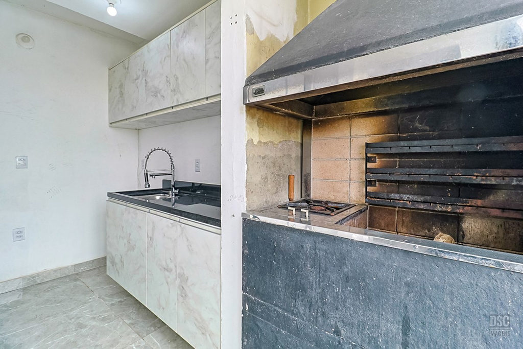 Apartamento para venda no bairro Santa Cecília em Porto Alegre