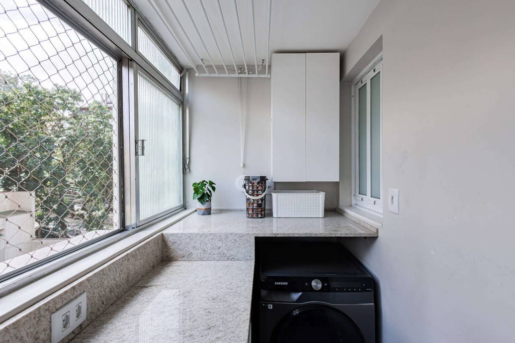 Apartamento para venda no bairro Auxiliadora em Porto Alegre