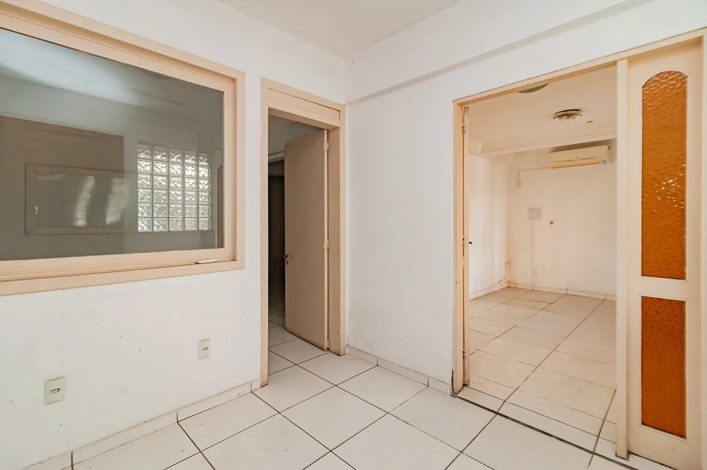 Casa para venda no bairro Higienópolis em Porto Alegre