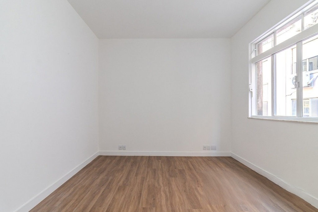 Apartamento para venda no bairro Centro Histórico em Porto Alegre