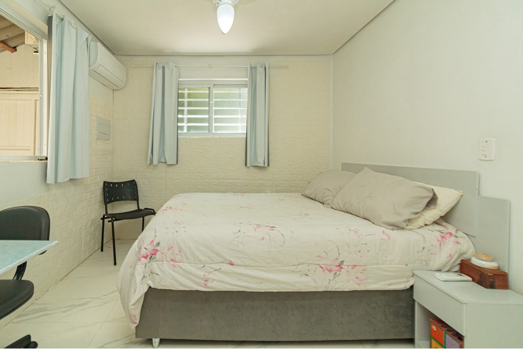 Casa para venda no bairro Menino Deus em Porto Alegre
