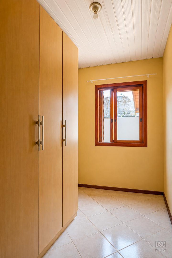 Casa para venda no bairro Hípica em Porto Alegre