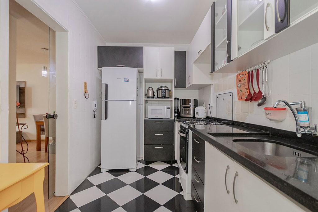 Apartamento para venda no bairro Vila Ipiranga em Porto Alegre