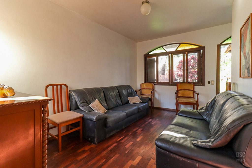 Casa para venda no bairro Santo Antônio em Porto Alegre