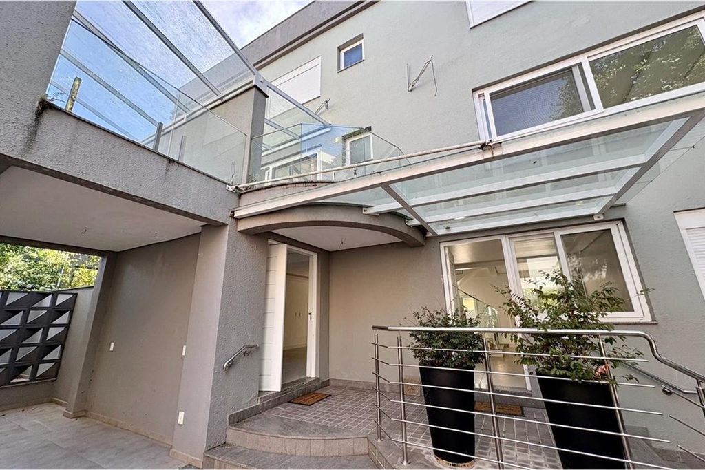 Casa para venda no bairro Tristeza em Porto Alegre