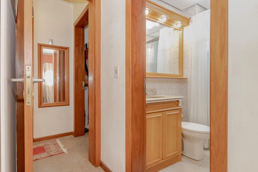 Apartamento para venda no bairro Chácara das Pedras em Porto Alegre