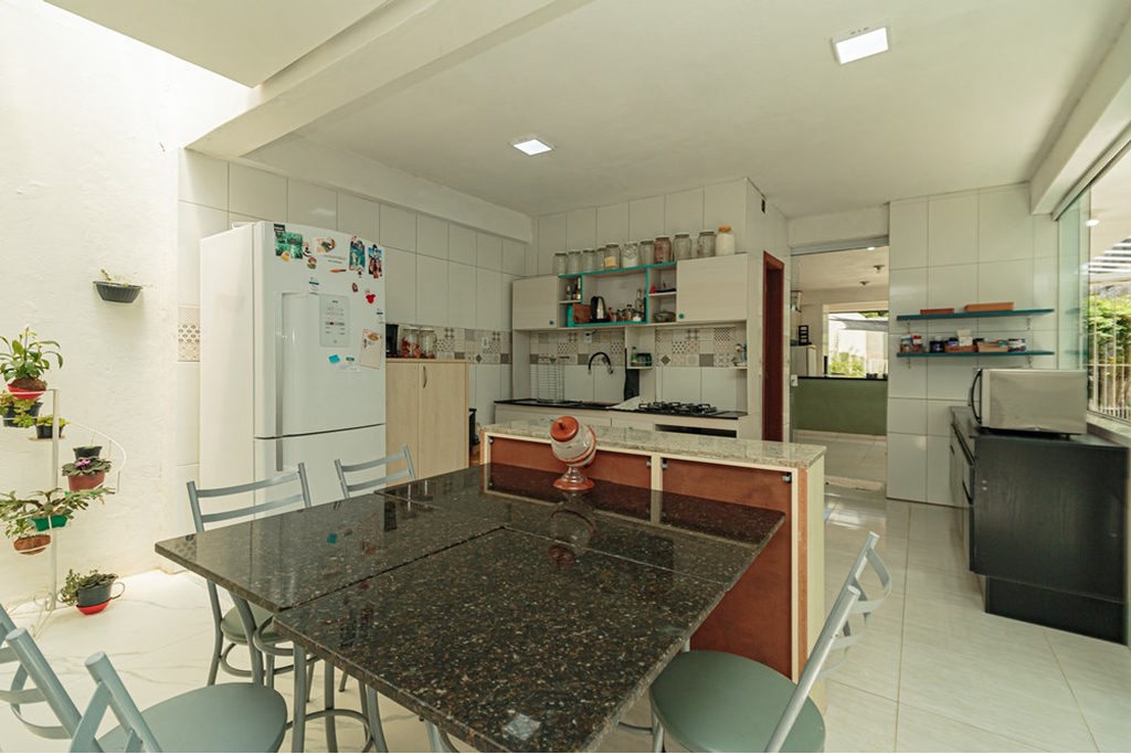Casa para venda no bairro Menino Deus em Porto Alegre