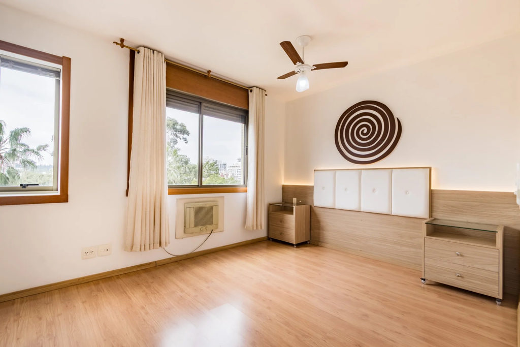 Apartamento para venda no bairro Menino Deus em Porto Alegre