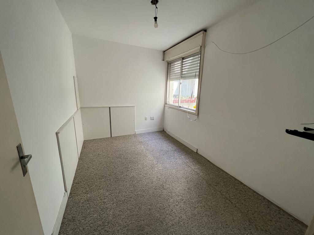 Apartamento para venda no bairro Azenha em Porto Alegre