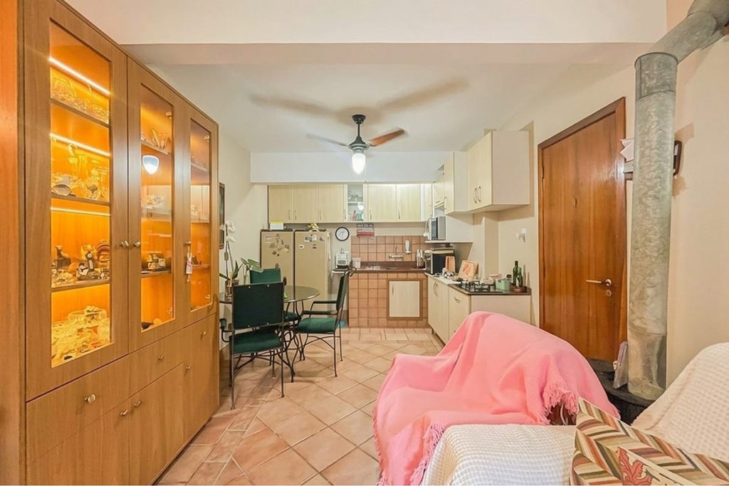 Casa para venda no bairro Menino Deus em Porto Alegre
