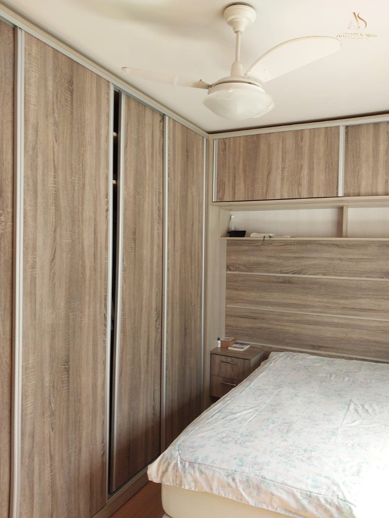 Apartamento para venda no bairro Vila Ipiranga em Porto Alegre