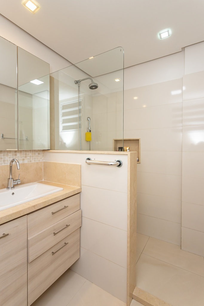 Apartamento para venda no bairro Moinhos de Vento em Porto Alegre