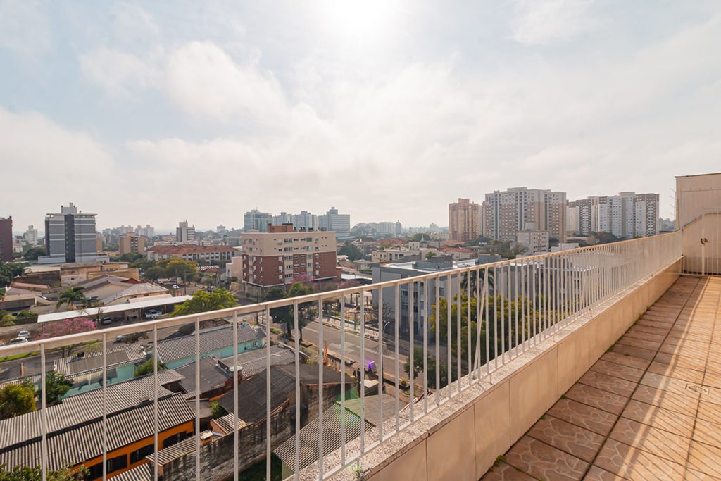 Apartamento para venda no bairro Vila Ipiranga em Porto Alegre