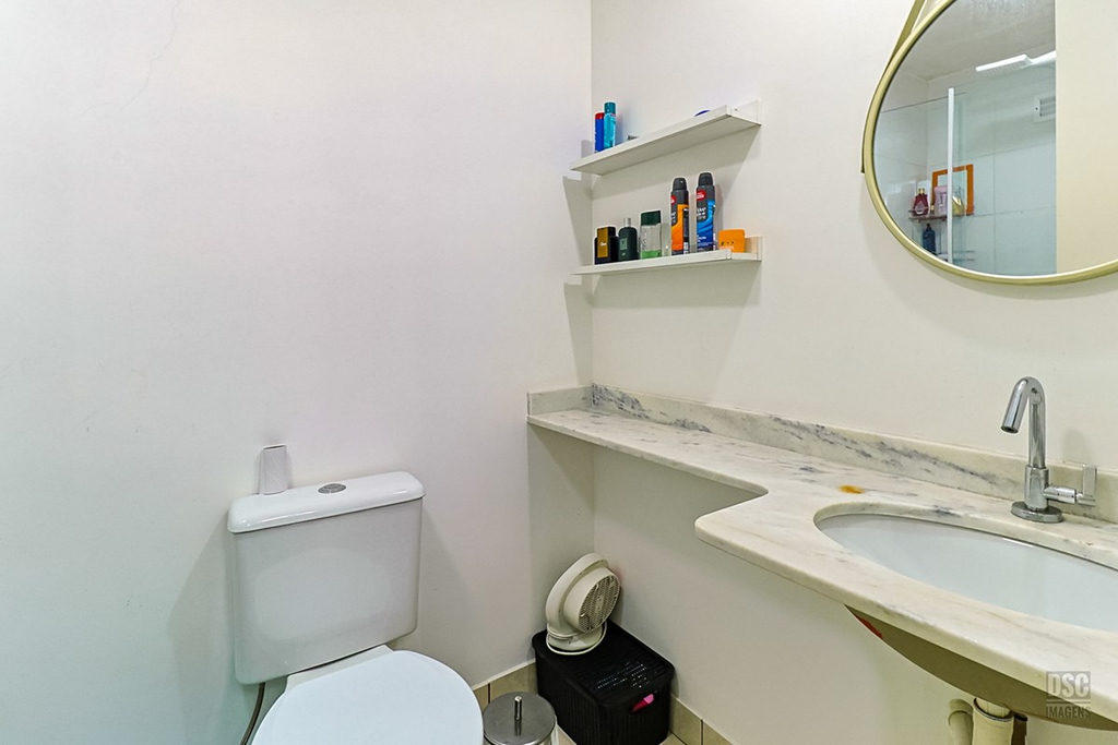 Apartamento para venda no bairro Vila Ipiranga em Porto Alegre