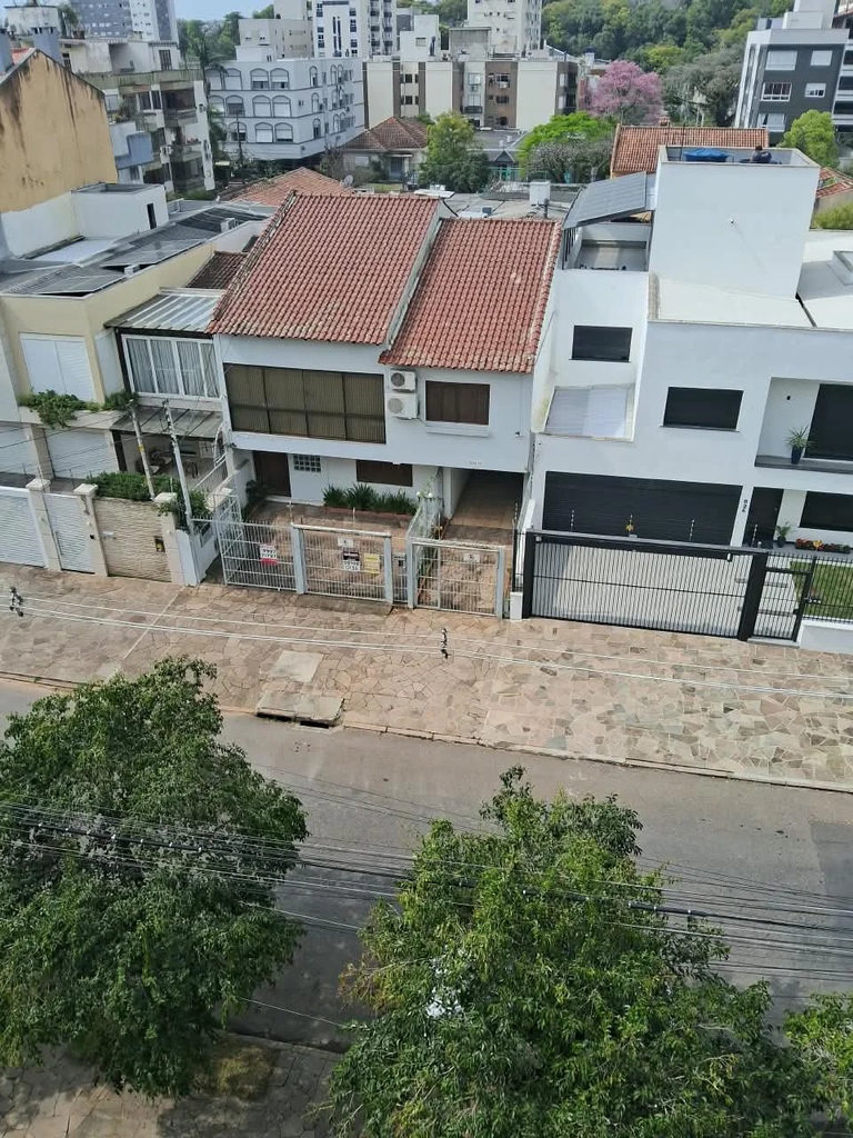 Casa para venda no bairro Higienópolis em Porto Alegre
