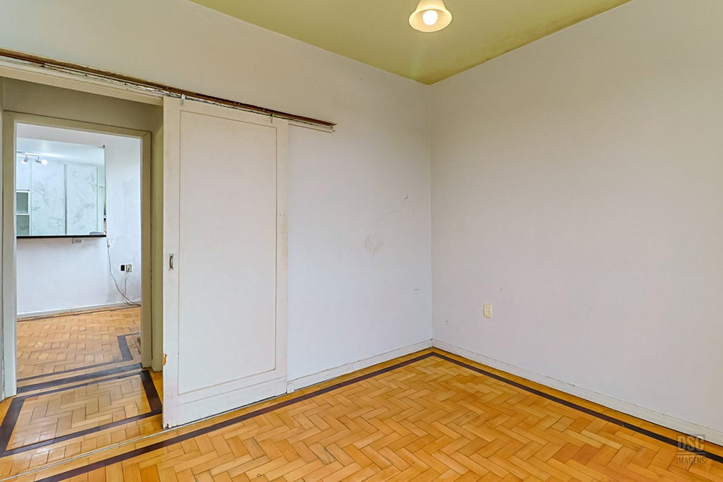 Apartamento para venda no bairro Santa Cecília em Porto Alegre