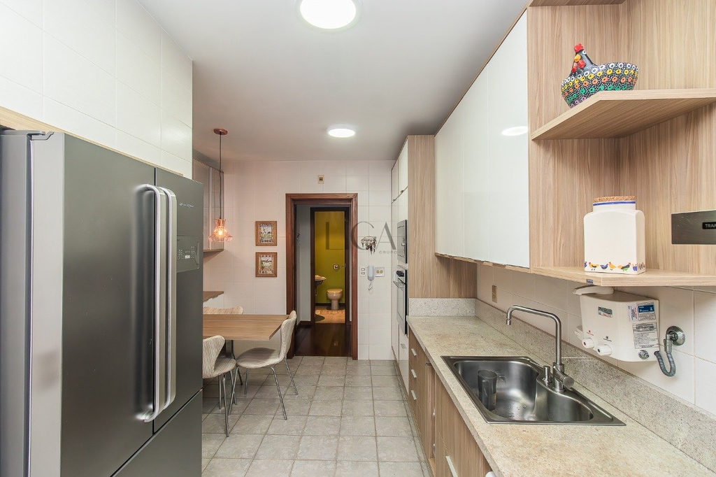 Apartamento para venda no bairro Petrópolis em Porto Alegre