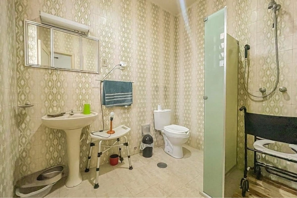 Casa para venda no bairro Menino Deus em Porto Alegre