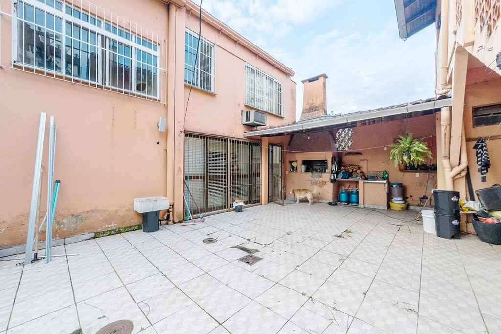 Casa para venda no bairro Centro em Canoas