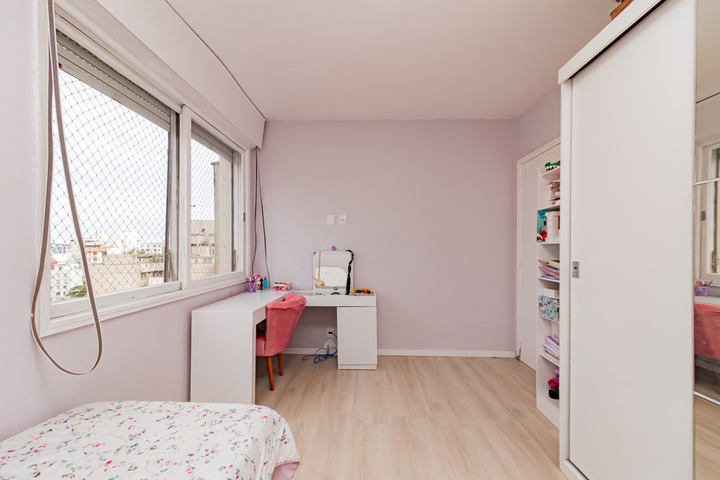 Apartamento para venda no bairro Centro Histórico em Porto Alegre