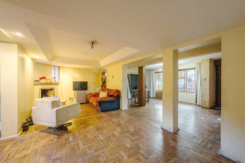 Casa para venda no bairro Centro em Canoas