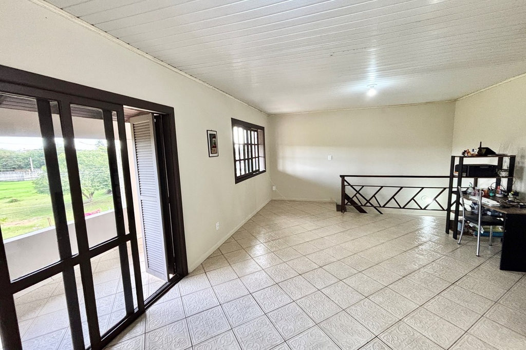Casa para venda no bairro Moinhos de Vento em Canoas