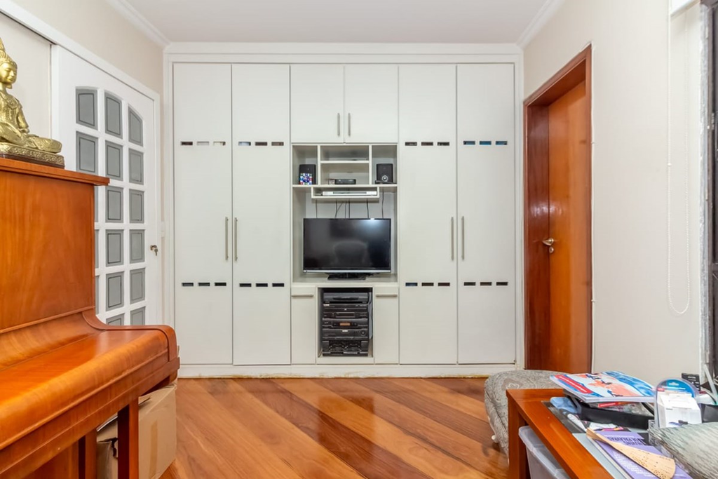 Apartamento de 4 quartos, 198m² no bairro Aclimação, em São Paulo | Eu Corretor