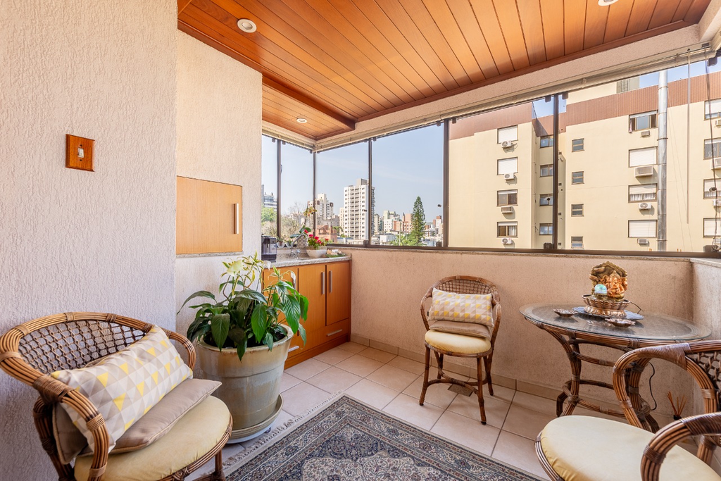 Apartamento para venda no bairro Petrópolis em Porto Alegre