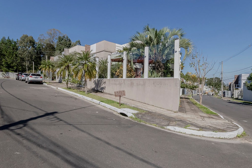 Casa em Condomínio para venda no bairro Lomba do Pinheiro em Porto Alegre