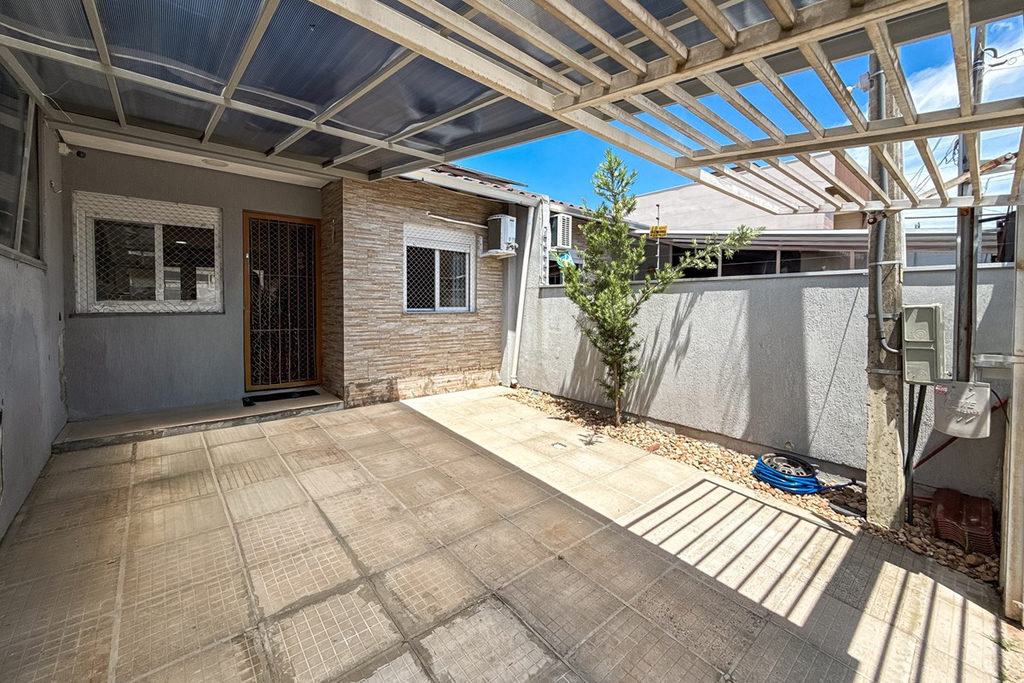 Casa para venda no bairro Igara em Canoas