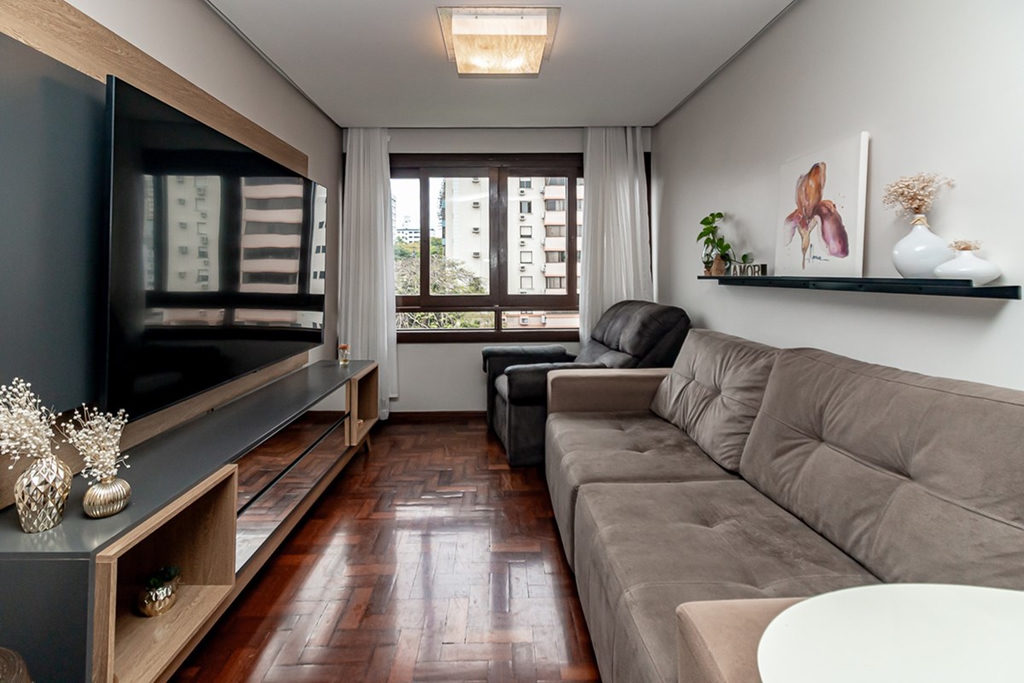 Apartamento para venda no bairro Vila Ipiranga em Porto Alegre