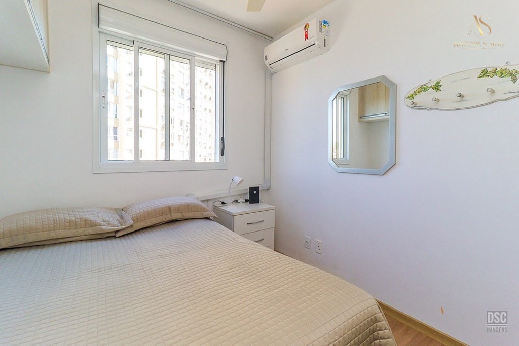 Apartamento para venda no bairro Jardim Itu em Porto Alegre